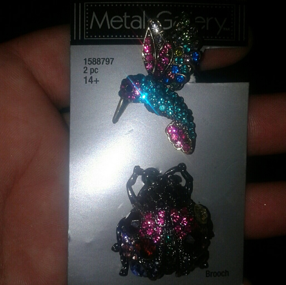 Womans Broaches